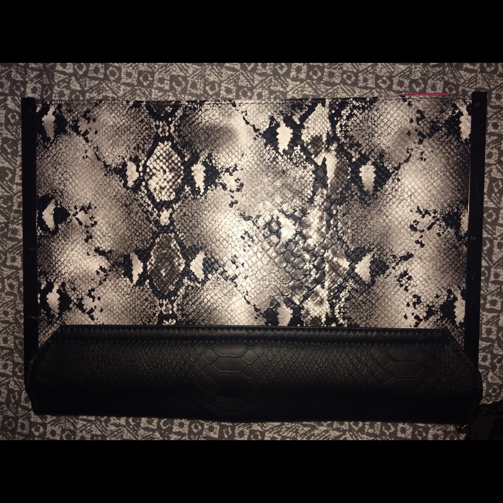 Purse - Picture 4 of 4